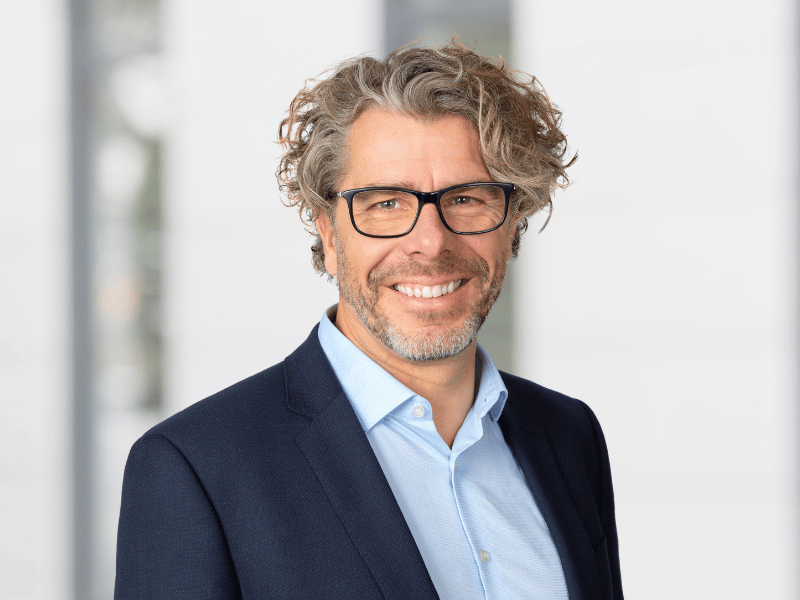 4M-Team-Dr.Gerrit-Buß-quer